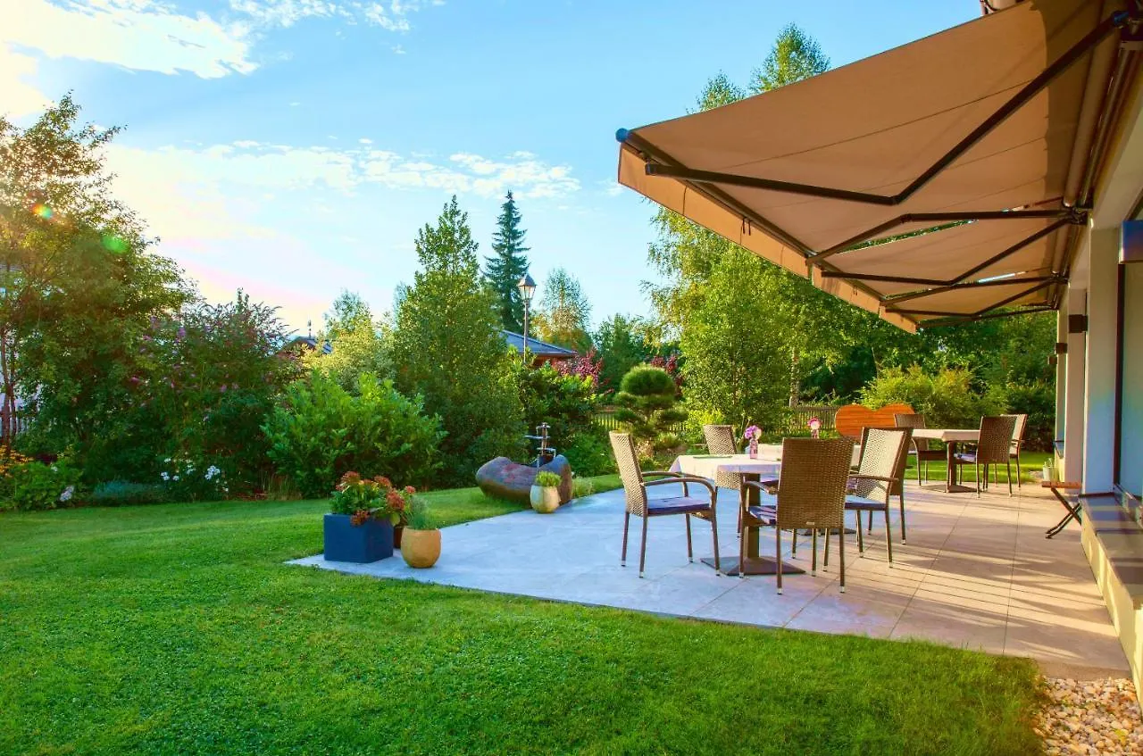 Garten - Hotel Sallerhof Grödig
