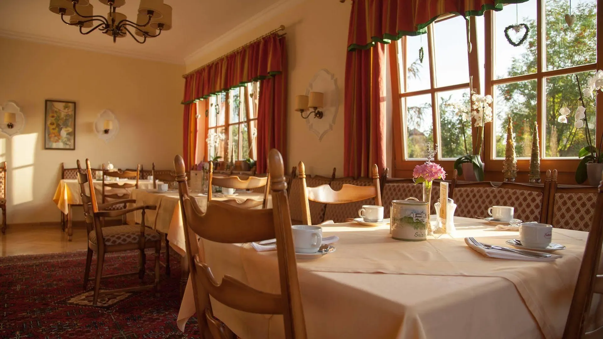 Garten - Hotel Sallerhof Grodig